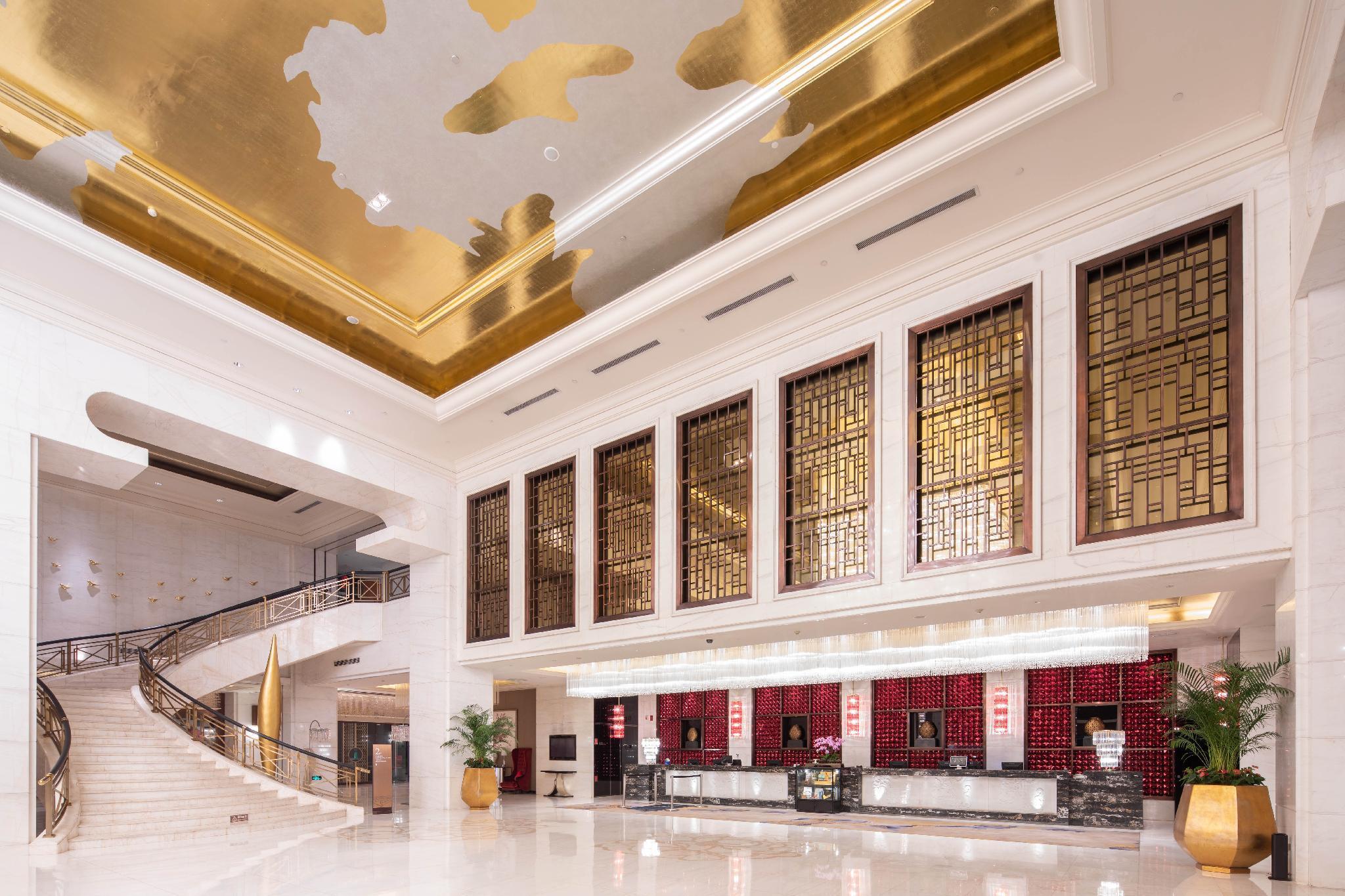 Wyndham Grand Plaza Royale Colorful Yunnan Hotel Kunming Exterior photo