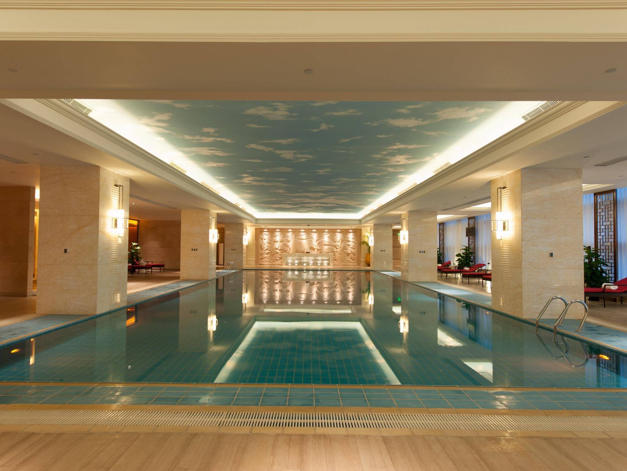 Wyndham Grand Plaza Royale Colorful Yunnan Hotel Kunming Exterior photo